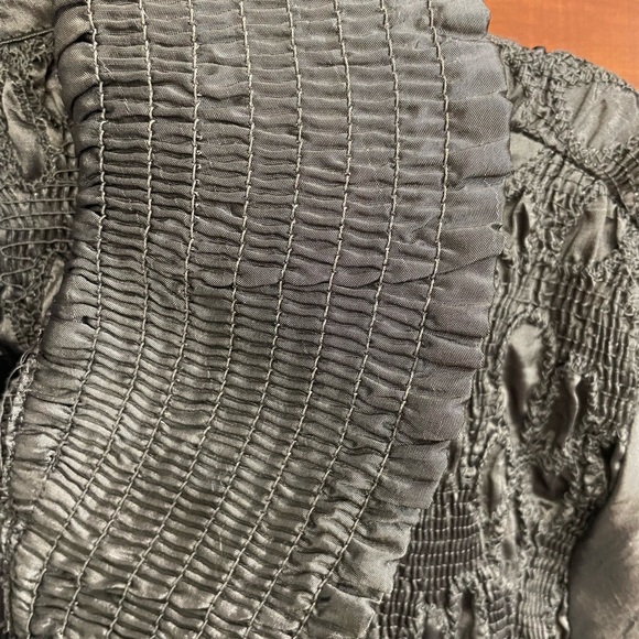 Puli Textured Gray Blouse - Picture 5 of 10